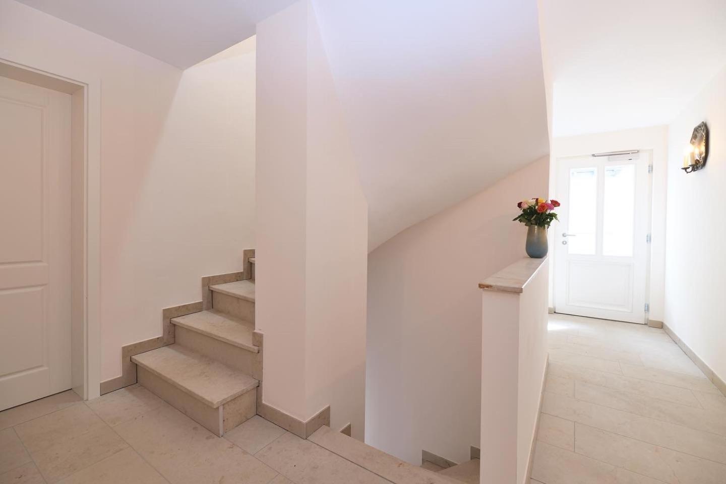 Schiefe Haus Starkenburg *